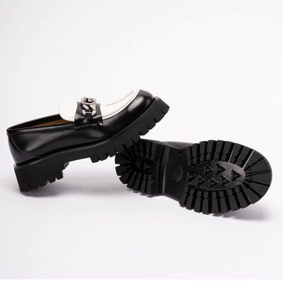 Gucci Ladies Platform Slip On Lug Loafer 'Interlocking G chain- Black & White - Picture 5 of 10